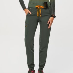 Zamora jogger xs petite moss